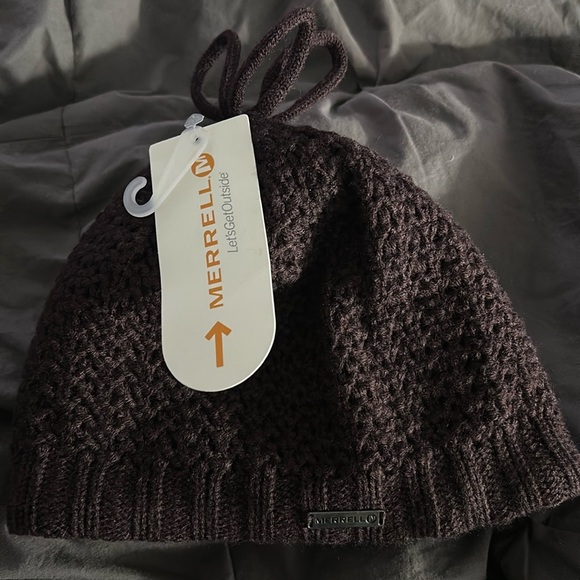Merrell beanie NWT - Picture 2 of 3